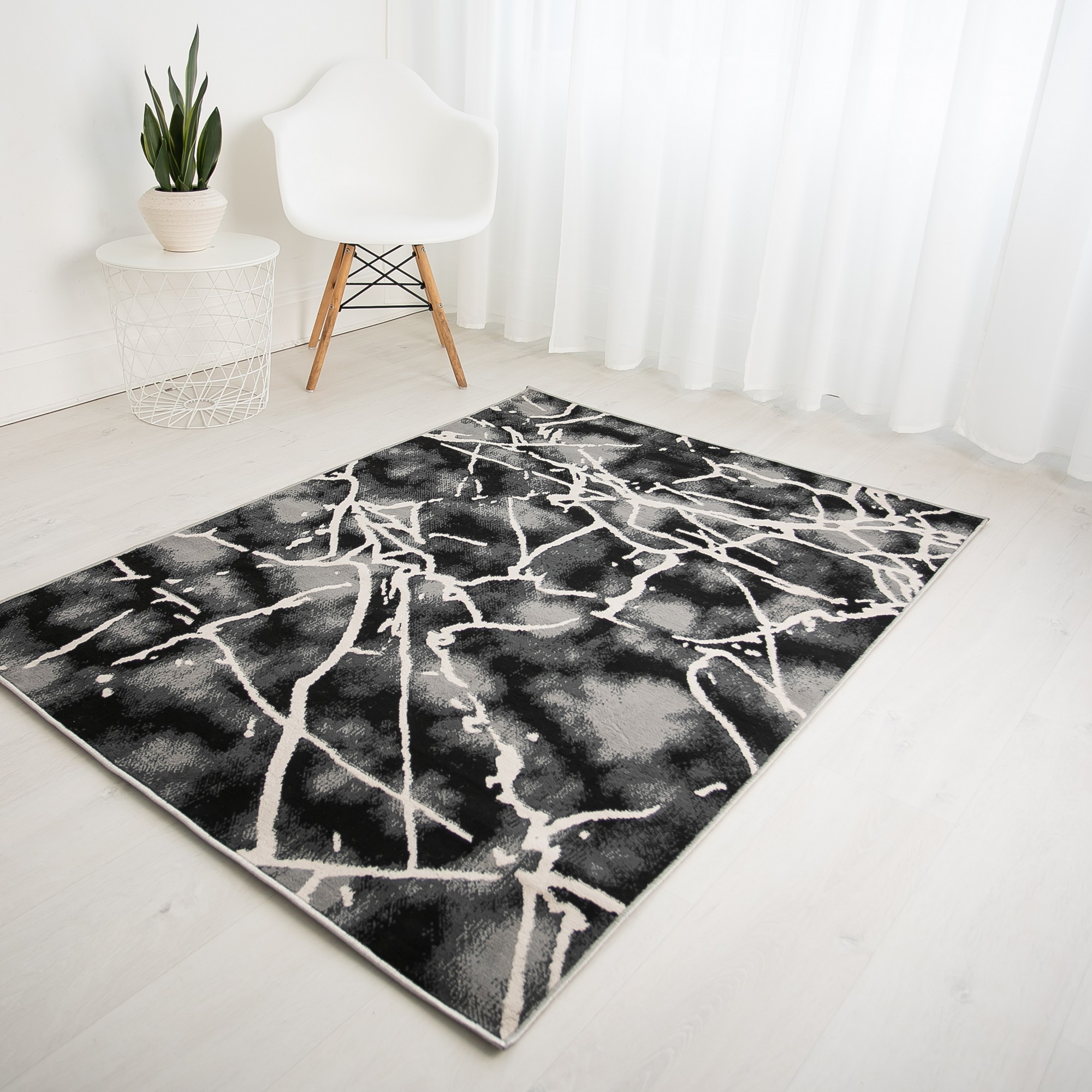 Balletto 19na Modern Abstract Rugs In Anthra Black